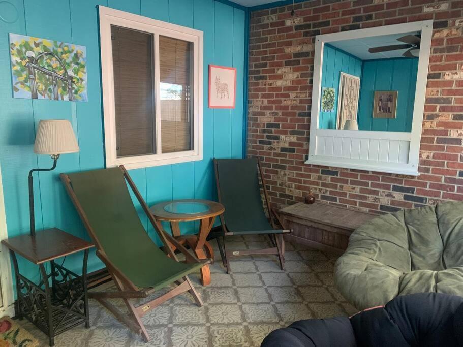 Family Friendly Downtown Home - Private Yard & Grill - Location, Location, Location! Athens Buitenkant foto