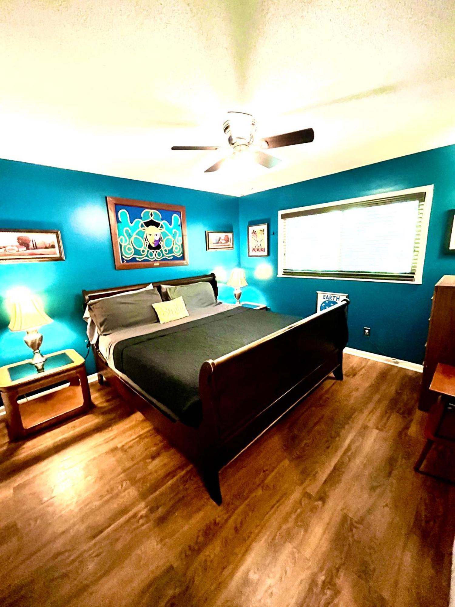 Family Friendly Downtown Home - Private Yard & Grill - Location, Location, Location! Athens Buitenkant foto